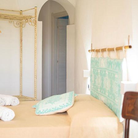 Hotel Essenza Di Mirto Ла-Калетта Экстерьер фото