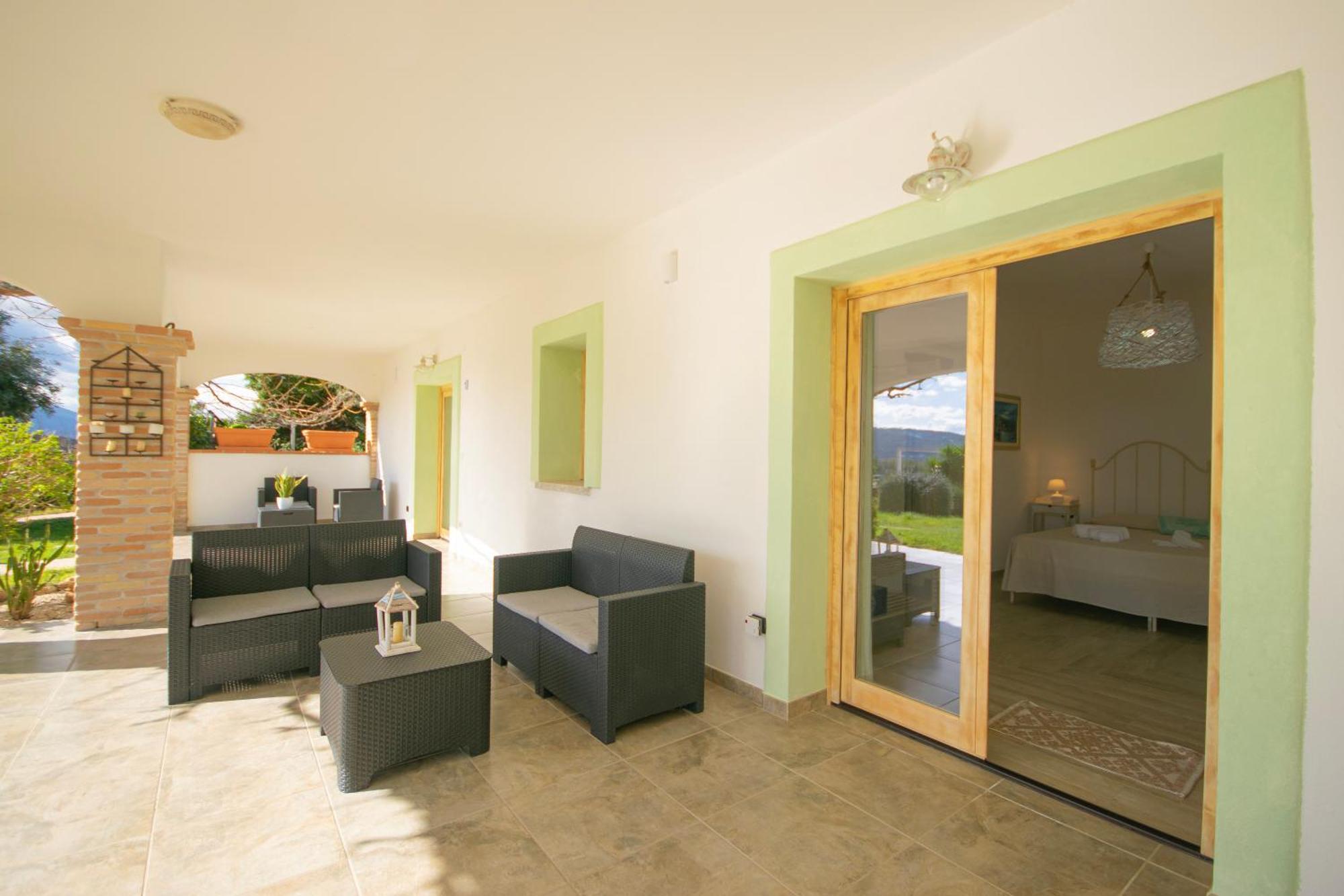 Hotel Essenza Di Mirto Ла-Калетта Номер фото
